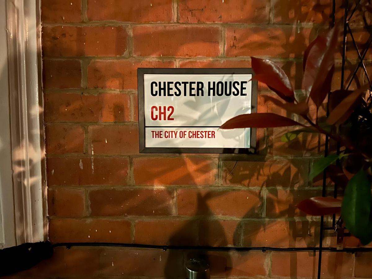 Chester House Guest House Ngoại thất bức ảnh Chester House, the home of the City of Chester